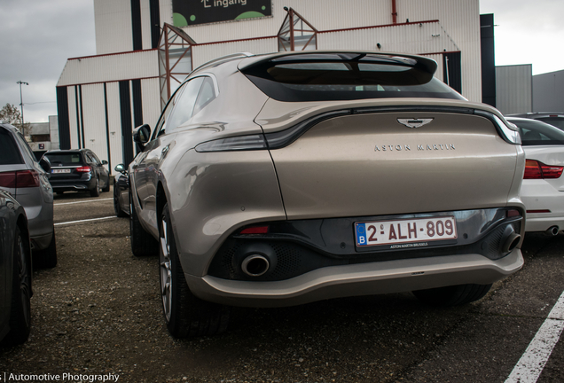 Aston Martin DBX