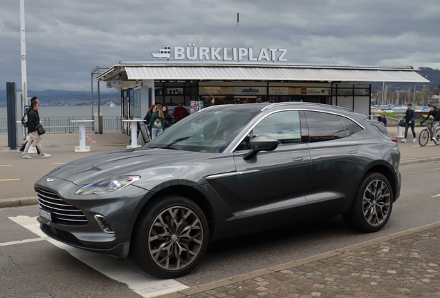 Aston Martin DBX