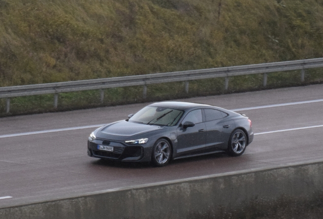 Audi RS E-Tron GT 2025