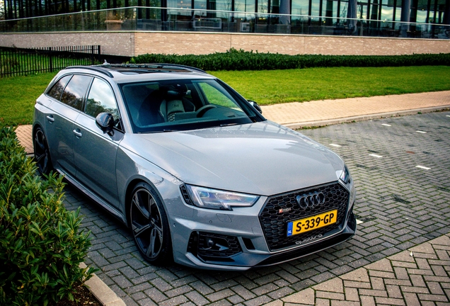 Audi RS4 Avant B9