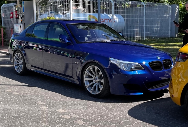 BMW M5 E60 2005