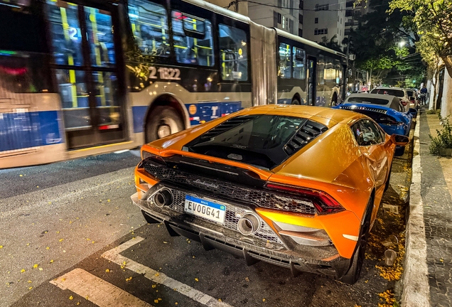 Lamborghini Huracán LP640-4 EVO