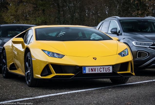 Lamborghini Huracán LP640-4 EVO