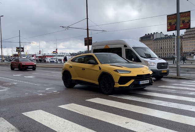 Lamborghini Urus Performante