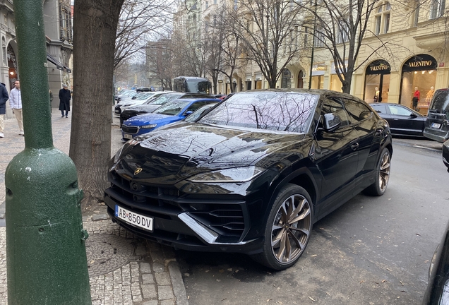 Lamborghini Urus SE