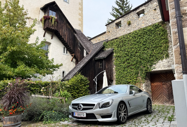 Mercedes-Benz SL 63 AMG R231