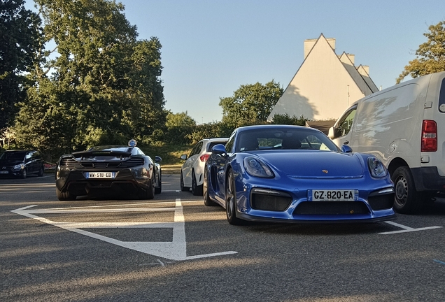 Porsche 981 Cayman GT4