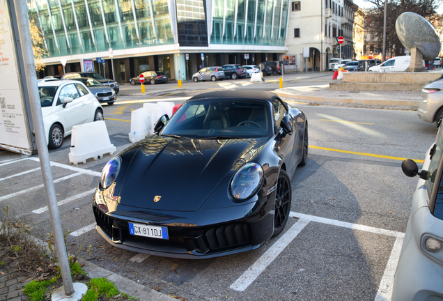 Porsche 992 Carrera 4 GTS Cabriolet MkII