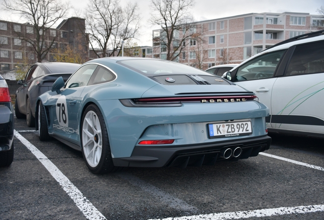 Porsche 992 S/T