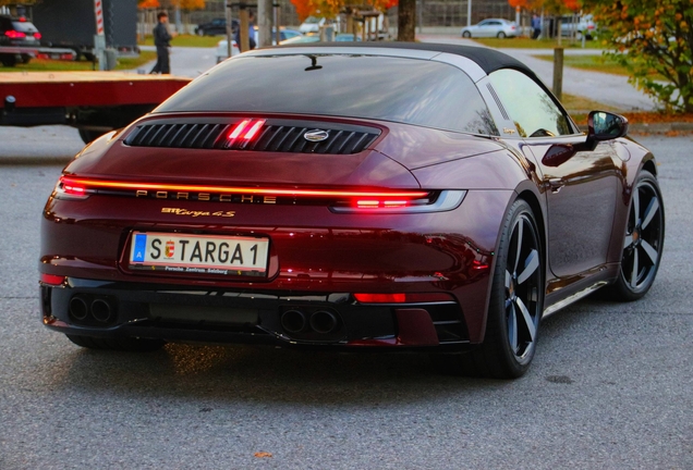 Porsche 992 Targa 4S MkI Heritage Design Edition