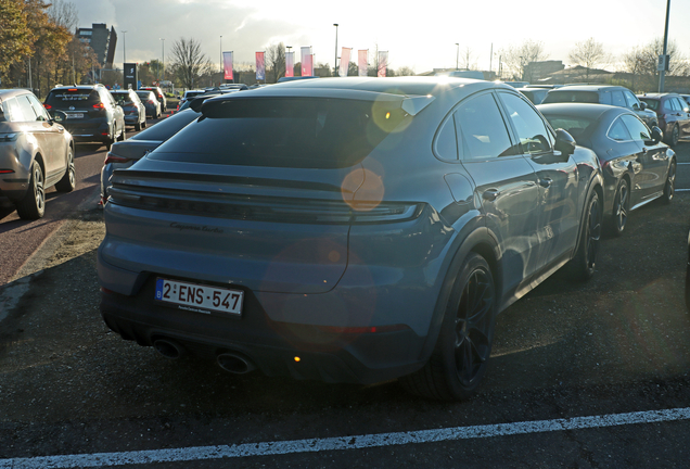 Porsche Cayenne Coupé Turbo E-Hybrid