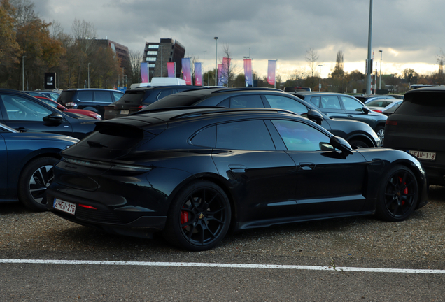 Porsche Taycan GTS Sport Turismo