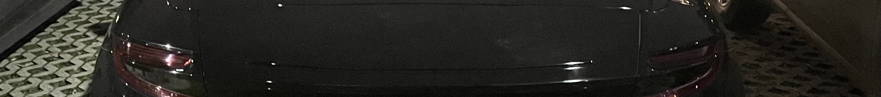 Aston Martin DB12 Volante