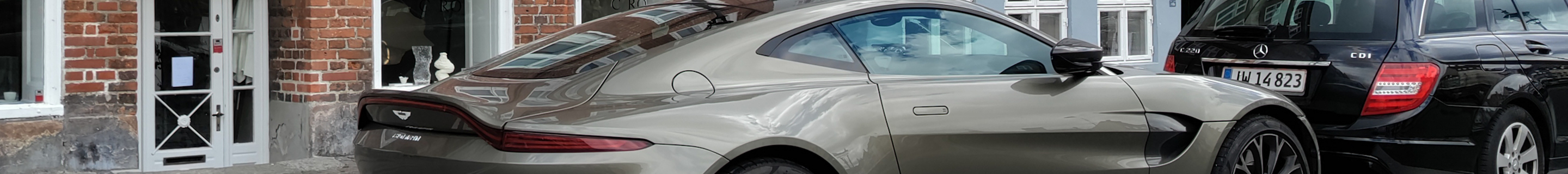 Aston Martin V8 Vantage 2018