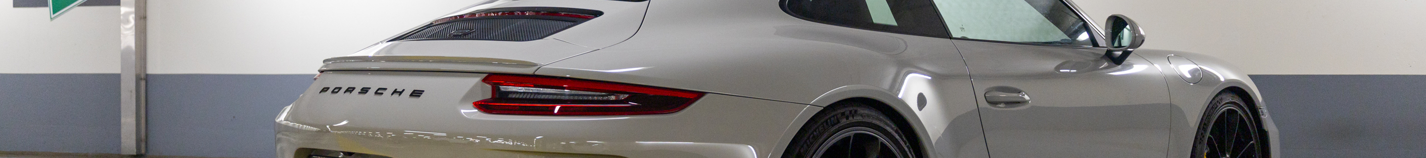 Porsche 991 GT3 Touring