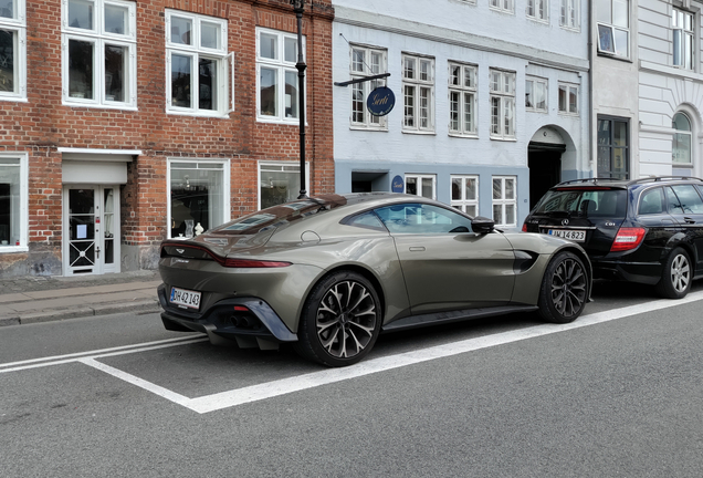Aston Martin V8 Vantage 2018