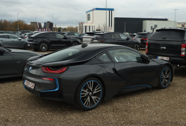 BMW i8