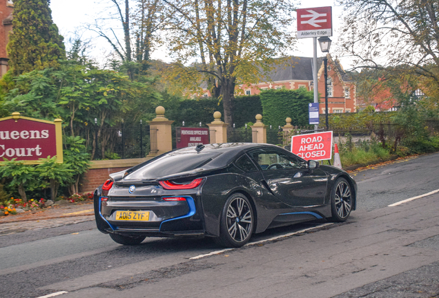 BMW i8