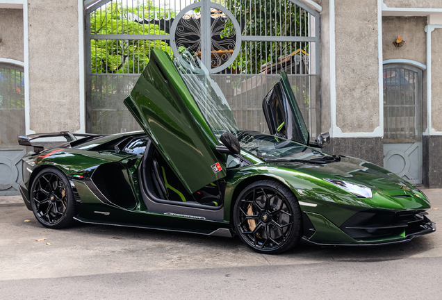 Lamborghini Aventador LP770-4 SVJ