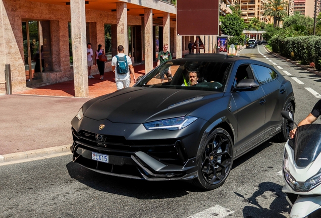 Lamborghini Urus Performante