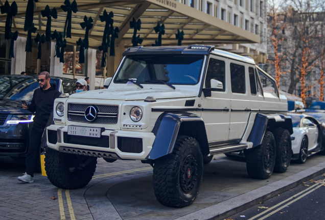 Mercedes-Benz G 63 AMG 6x6