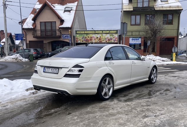 Mercedes-Benz S 63 AMG W221