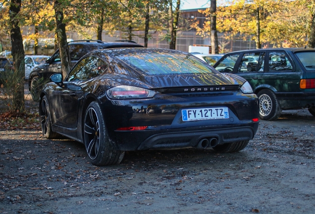 Porsche 718 Cayman S