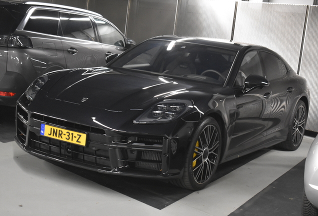Porsche 972 Panamera Turbo S E-Hybrid