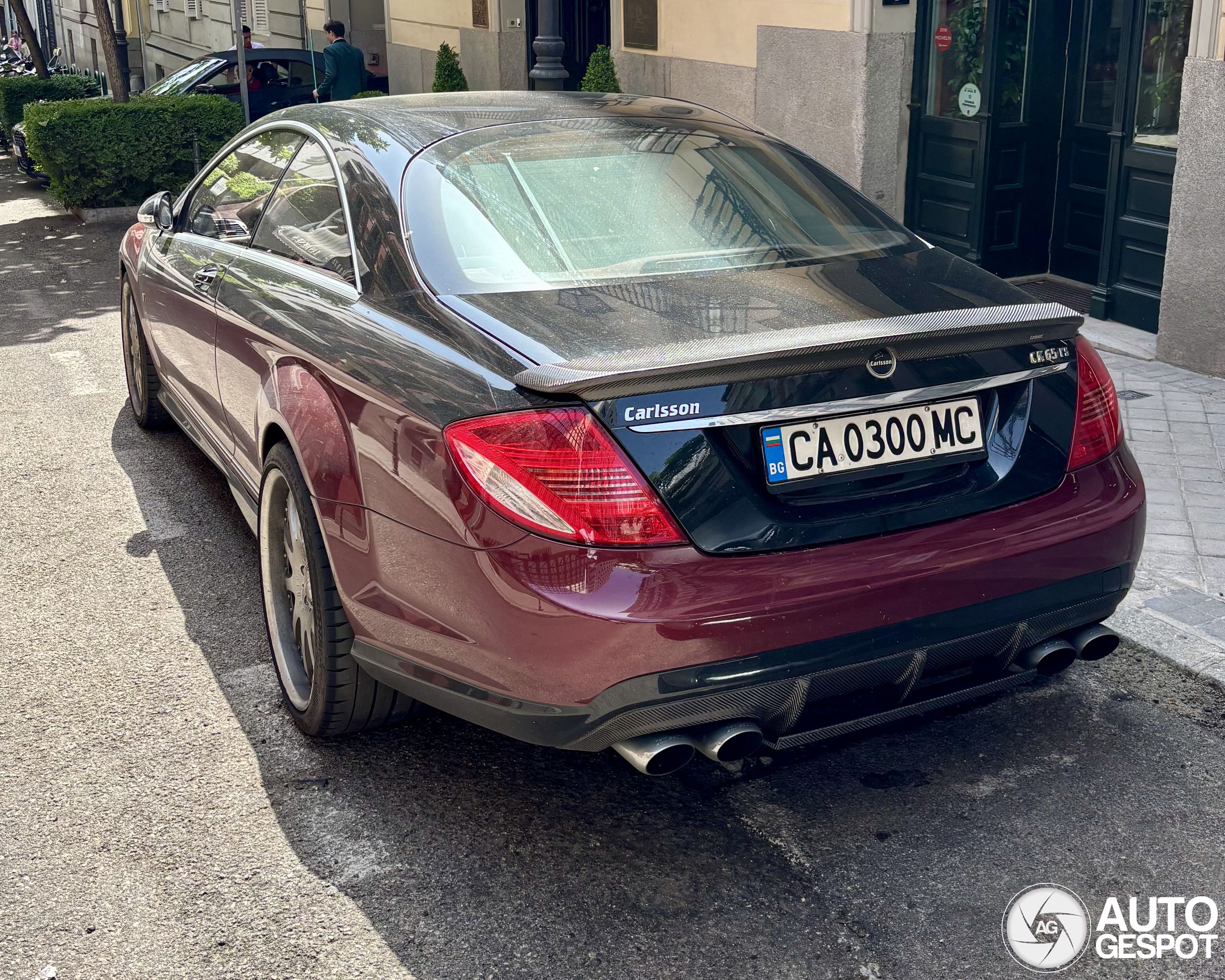 Deze V12 tokkelt rustig door: Mercedes-Benz Carlsson Aigner CK65 RS Eau Rouge