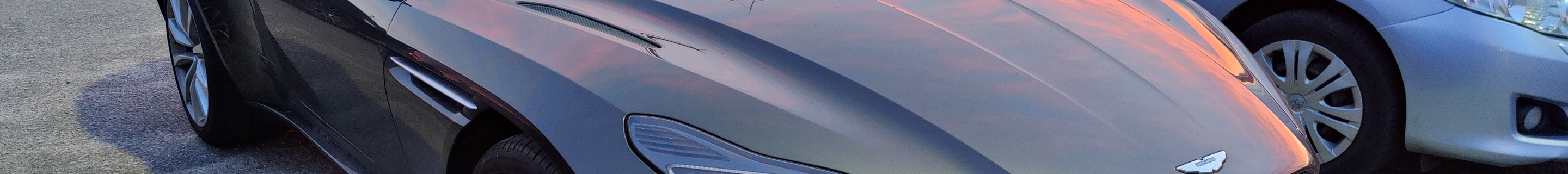 Aston Martin DB11 V8