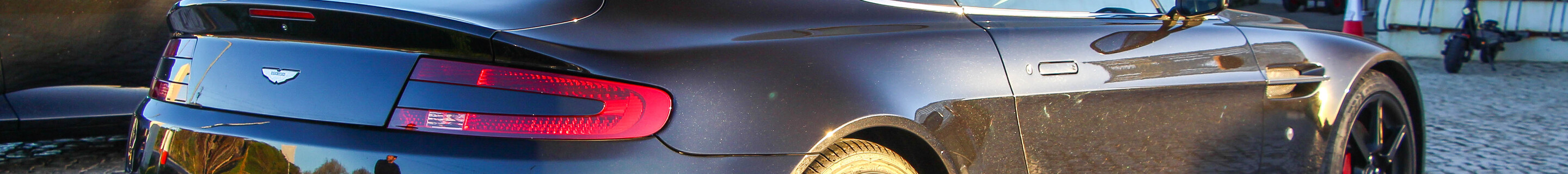 Aston Martin V8 Vantage