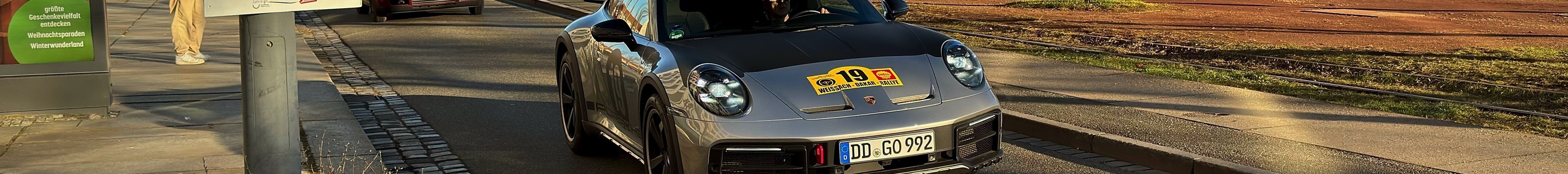 Porsche 992 Dakar
