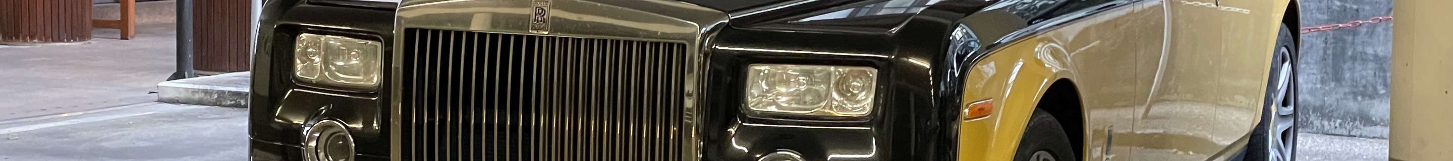 Rolls-Royce Phantom Baniyas Gold & Baniyas Black