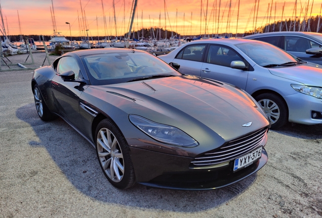 Aston Martin DB11 V8