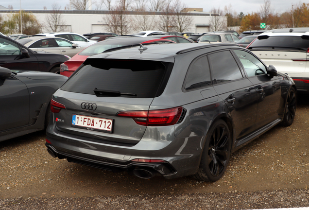 Audi RS4 Avant B9
