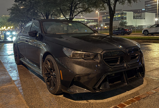 BMW M5 G90