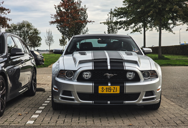 Ford Mustang GT 2013