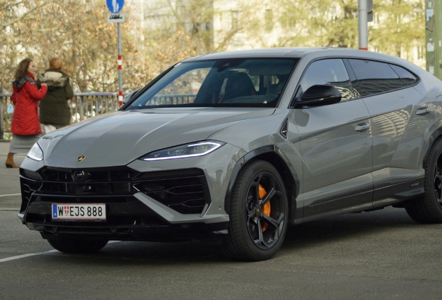 Lamborghini Urus SE