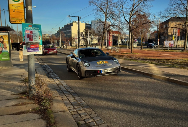 Porsche 992 Dakar