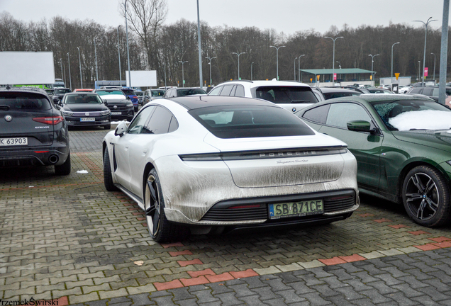 Porsche Taycan Turbo