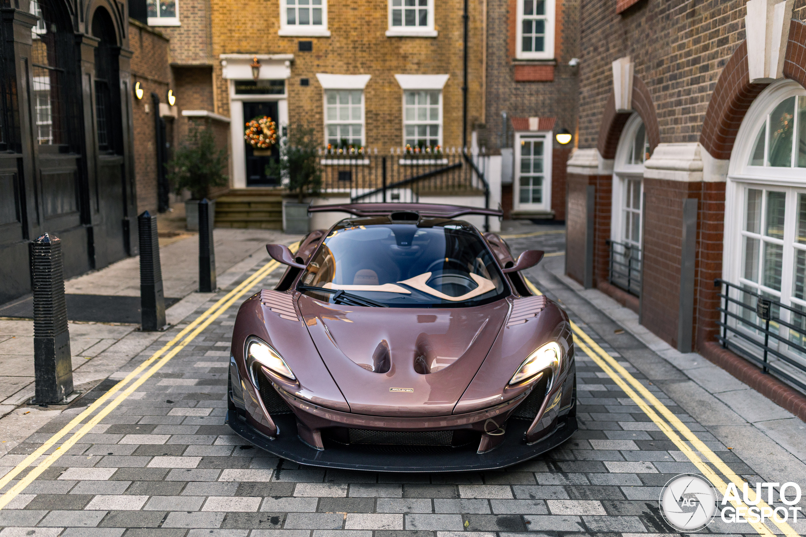 Primeur in Londen: eerste McLaren P1 HDK Lanzante
