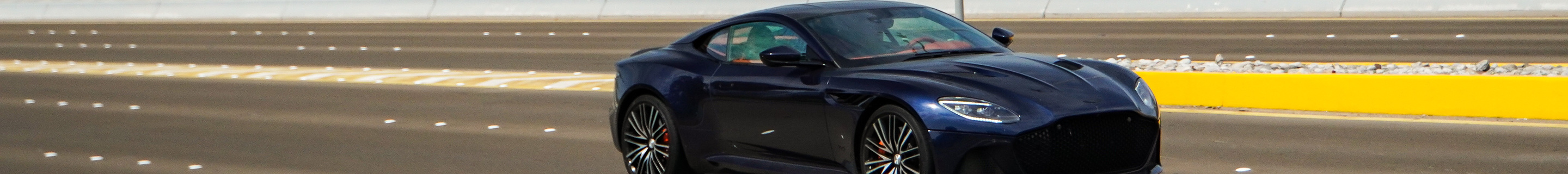 Aston Martin DBS Superleggera