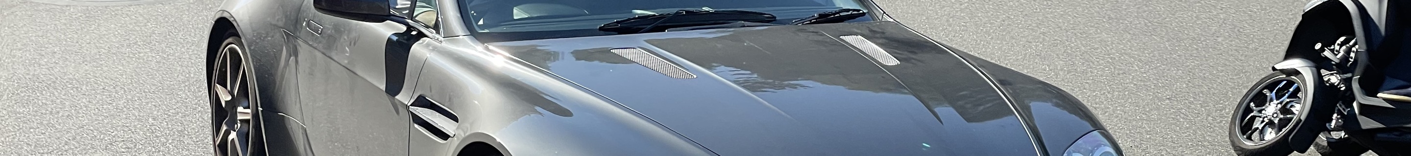 Aston Martin V8 Vantage