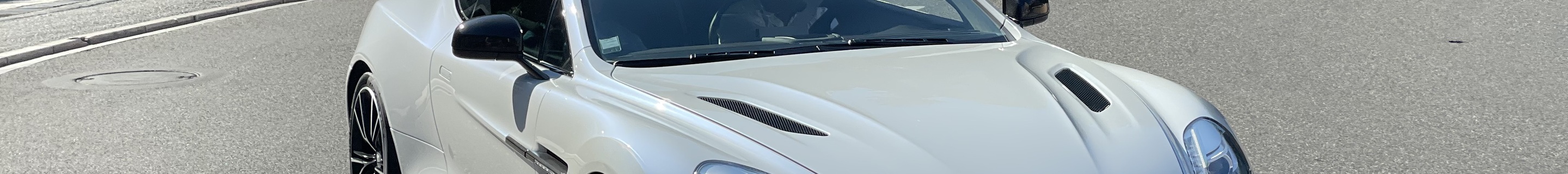 Aston Martin Vanquish 2013