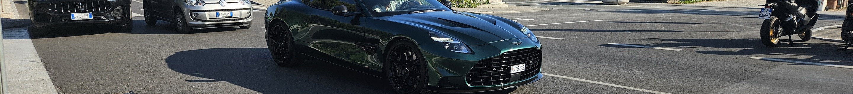 Aston Martin Vanquish 2025