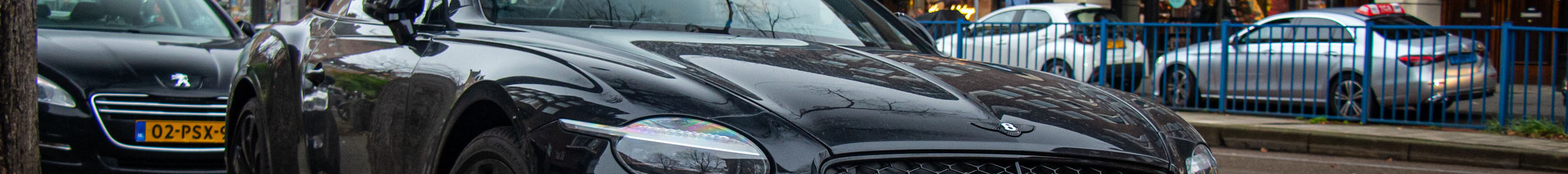 Bentley Continental GTC 2025