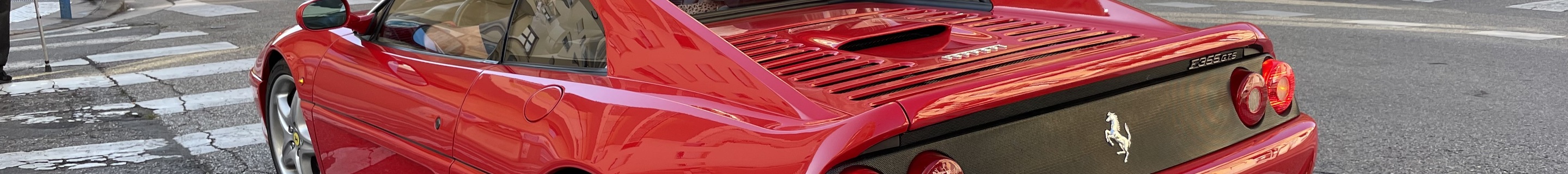 Ferrari F355 GTS