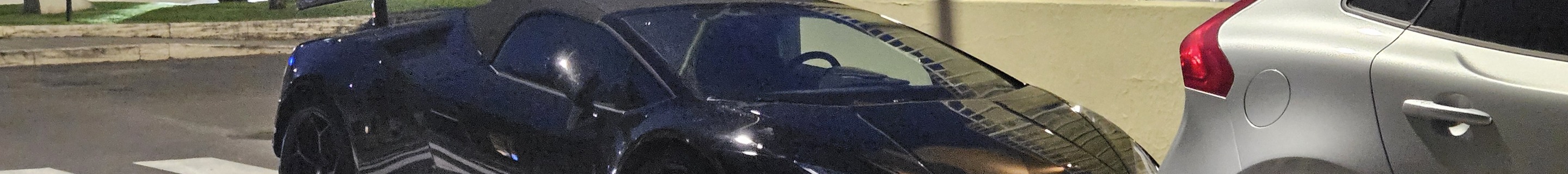 Lamborghini Huracán LP640-4 Performante Spyder