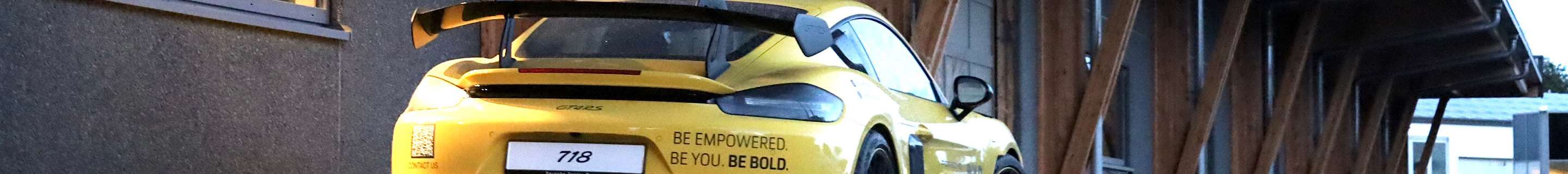 Porsche 718 Cayman GT4 RS Weissach Package