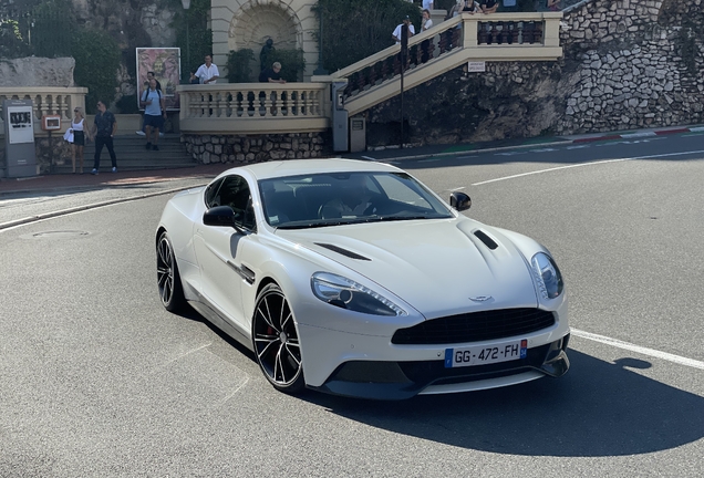 Aston Martin Vanquish 2013